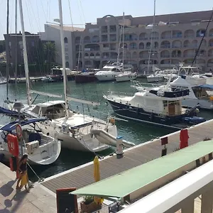 Port La Gavine Appartement Hyères